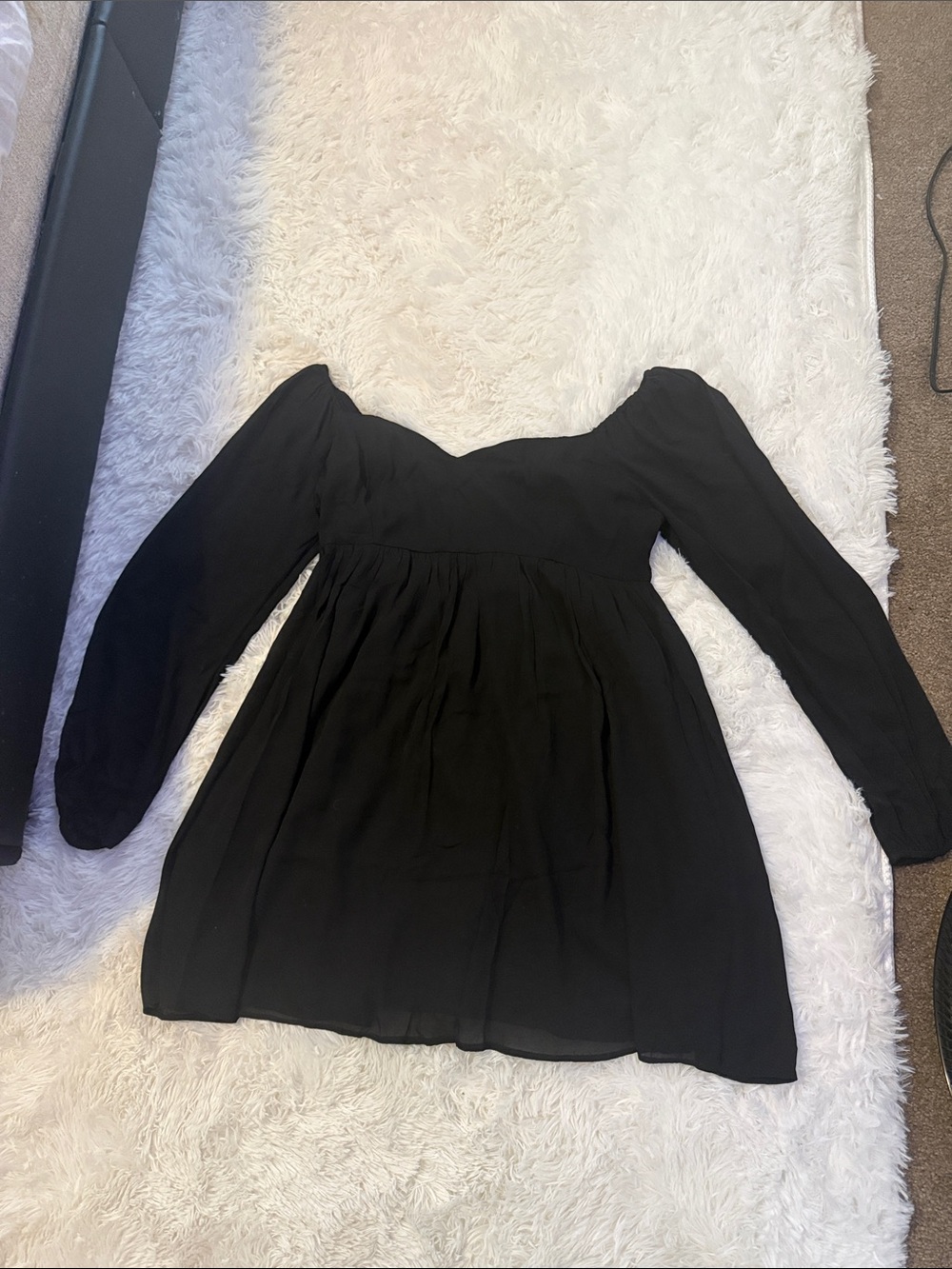 Abercrombie & Fitch Black Long-Sleeve Babydoll Dress